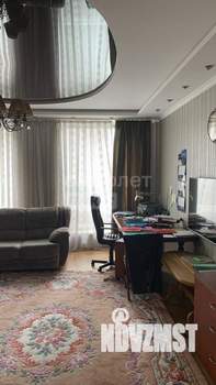 Дом 230м&sup2;, 2-этажный, участок 6 сот.  