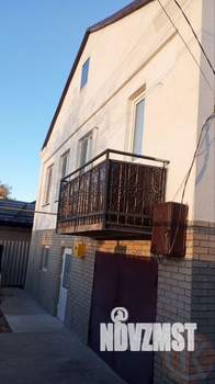 Дом 180м&sup2;, 2-этажный, участок 5 сот.  