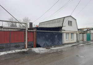 Дом 72м&sup2;, 2-этажный, участок 1 сот.  