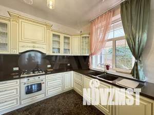 Дом 314м², 2-этажный, участок 8 сот.  