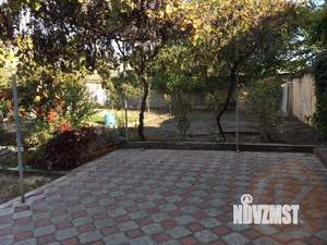 Дом 225м&sup2;, 2-этажный, участок 6 сот.  