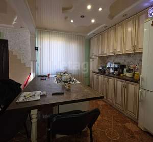 Дом 166м&sup2;, 2-этажный, участок 6 сот.  