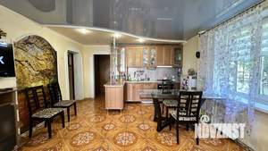 Дом 255м², 3-этажный, участок 6 сот.  