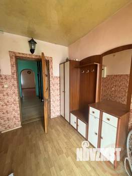 Дом 230м&sup2;, 3-этажный, участок 547 сот.  