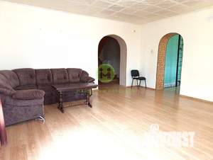 Дом 230м², 3-этажный, участок 6 сот.  