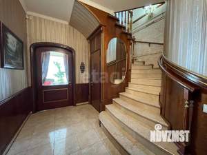 Дом 400м², 2-этажный, участок 6 сот.  