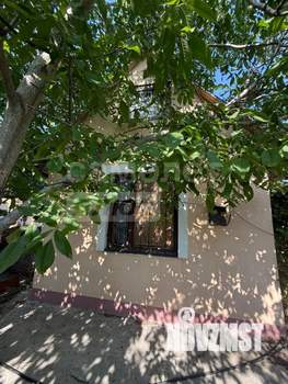 Дом 28м&sup2;, 2-этажный, участок 6 сот.  