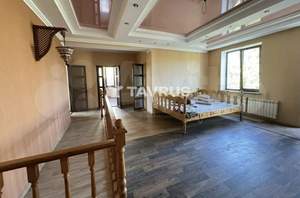 Дом 321м², 2-этажный, участок 8 сот.  