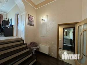 Дом 185м², 3-этажный, участок 3 сот.  