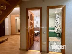 Дом 181м&sup2;, 2-этажный, участок 6 сот.  