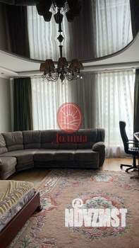 Дом 230м², 2-этажный, участок 6 сот.  