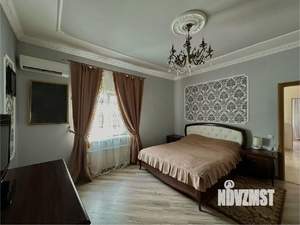 Дом 185м², 3-этажный, участок 3 сот.  
