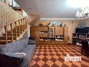 Дом 354м², 3-этажный, участок 4 сот.  