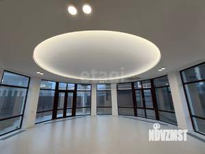 Дом 631м&sup2;, 3-этажный, участок 6 сот.  