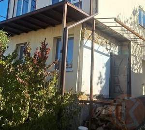 Дом 181м&sup2;, 3-этажный, участок 4 сот.  