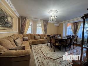 Дом 338м², 2-этажный, участок 6 сот.  