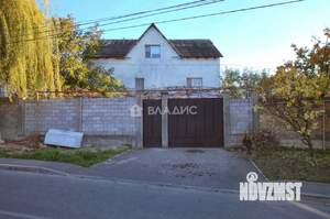 Дом 327м², 3-этажный, участок 6 сот.  