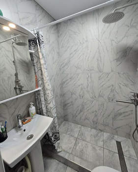 Дом 82м&sup2;, 2-этажный, участок 1 сот.  