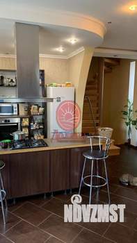 Дом 230м², 2-этажный, участок 6 сот.  