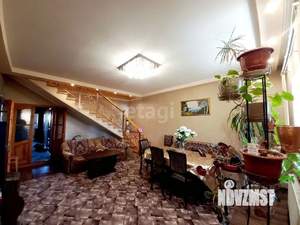 Дом 264м², 2-этажный, участок 5 сот.  