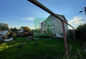 Дом 190м&sup2;, 3-этажный, участок 9 сот.  