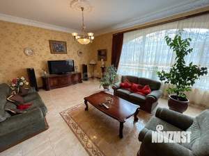 Дом 400м², 2-этажный, участок 6 сот.  