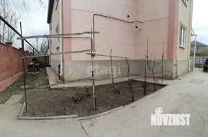 Дом 298м², 3-этажный, участок 8 сот.  