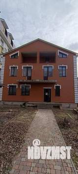 Дом 500м&sup2;, 4-этажный, участок 10 сот.  