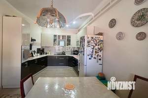 Дом 163м&sup2;, 2-этажный, участок 4 сот.  