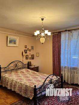 Дом 204м², 2-этажный, участок 6 сот.  