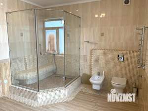 Дом 730м&sup2;, 3-этажный, участок 6 сот.  