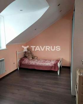 Дом 360м&sup2;, 3-этажный, участок 6 сот.  