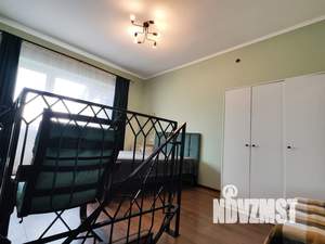 Дом 37м&sup2;, 2-этажный, участок 1 сот.  