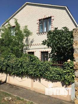 Дом 210м&sup2;, 2-этажный, участок 5 сот.  