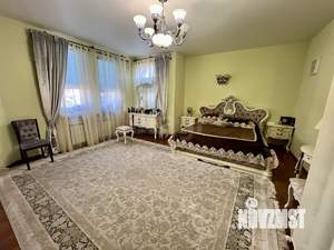 Дом 197м², 2-этажный, участок 3 сот.  