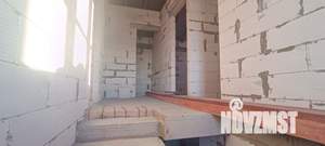 Дом 130м&sup2;, 2-этажный, участок 6 сот.  