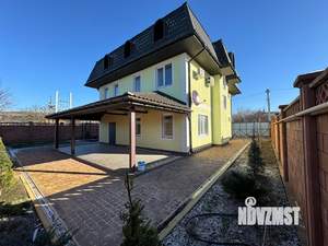 Дом 294м², 2-этажный, участок 6 сот.  
