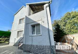 Дом 200м&sup2;, 2-этажный, участок 6 сот.  