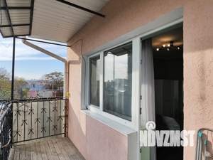 Дом 37м&sup2;, 2-этажный, участок 1 сот.  