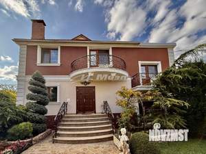 Дом 405м&sup2;, 3-этажный, участок 32 сот.  