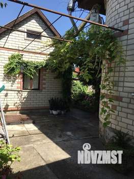 Дом 210м&sup2;, 2-этажный, участок 5 сот.  