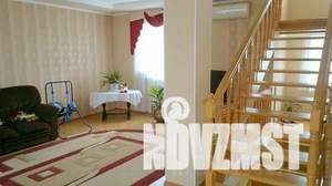Дом 220м², 3-этажный, участок 5 сот.  