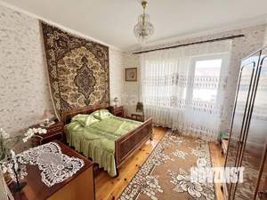 Дом 284м², 3-этажный, участок 6 сот.  