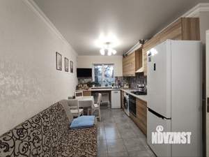 Дом 74м&sup2;, 2-этажный, участок 3 сот.  