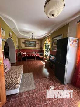 Дом 307м&sup2;, 2-этажный, участок 4 сот.  