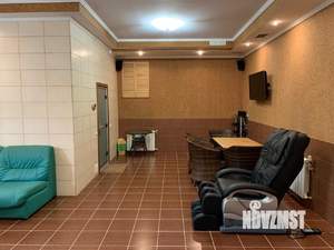 Дом 730м&sup2;, 3-этажный, участок 6 сот.  