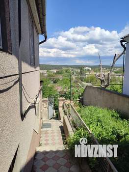 Дом 104м², 2-этажный, участок 4 сот.  