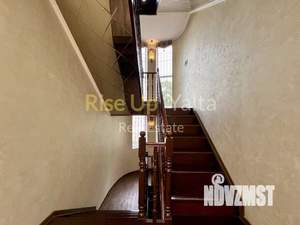 Дом 581м&sup2;, 4-этажный, участок 4 сот.  