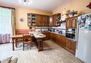 Дом 288м², 2-этажный, участок 0 сот.  