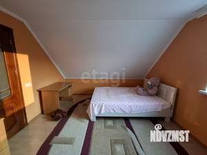 Дом 220м&sup2;, 3-этажный, участок 5 сот.  